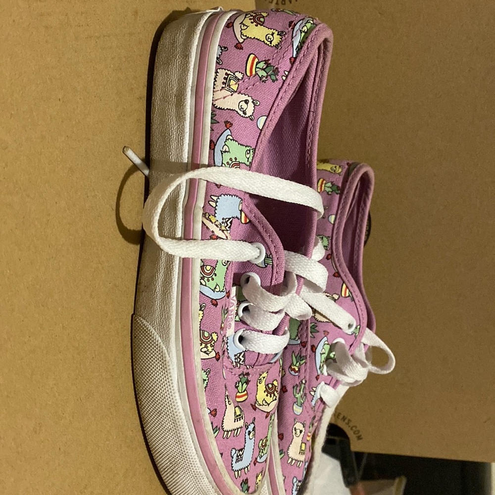 Size 1 Girls LLAMA Vans